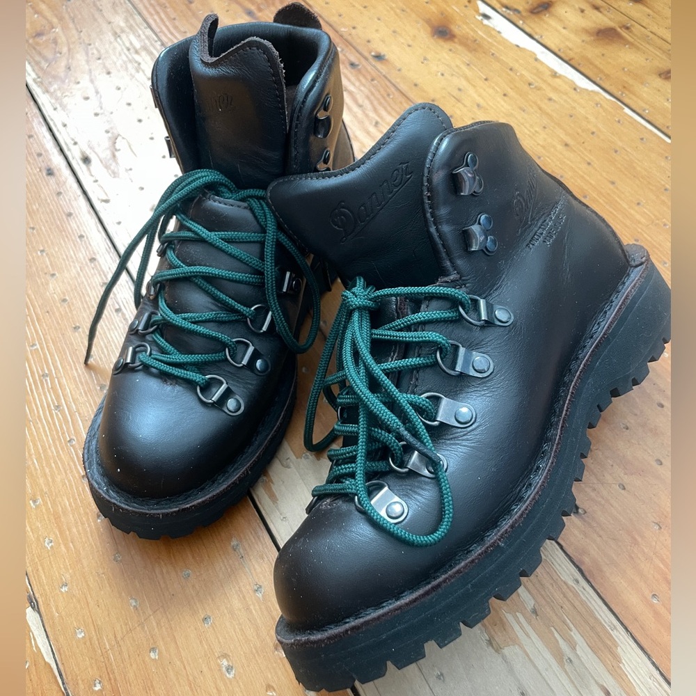 Danner Boots Size 6 Women Brown